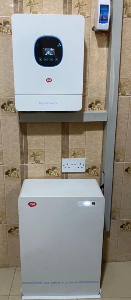 5kVA Smart Hybrid Inverter + 5kWh LiFePO4 Storage Combo